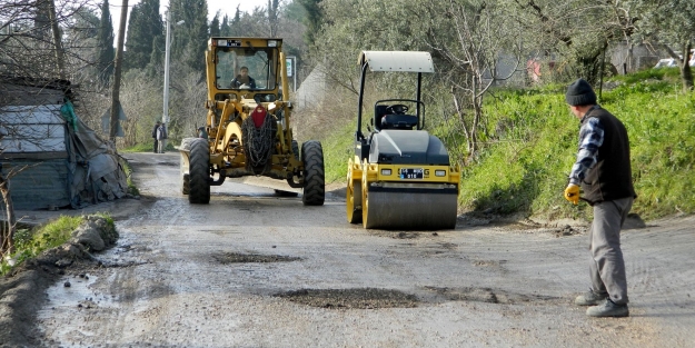 Bursa'da bozulan yollar onarılıyor