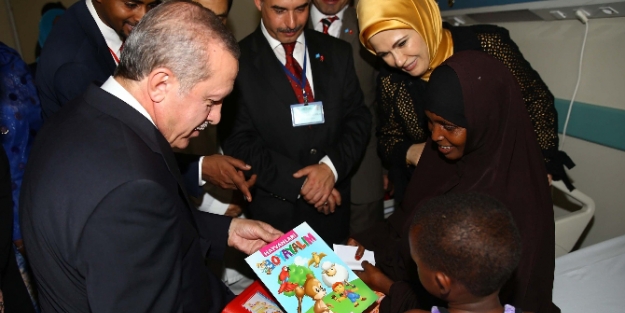 Erdoğan Afrika'da hastane açtı