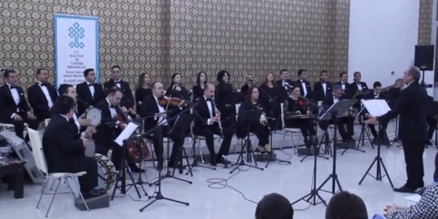 Türk Müziği Korosu Maden’de Konser Verdi
