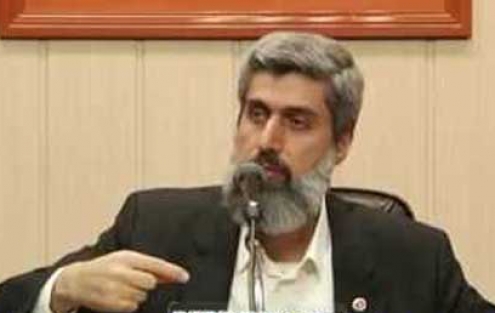 'Annen de olsa diz kapağının üstü tahrik eder'