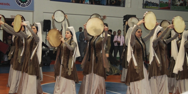 İnegöl'de Acara rüzgarı esti!