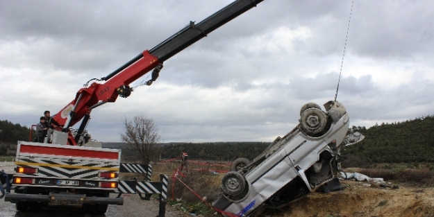 Cenaze yolunda feci kaza!