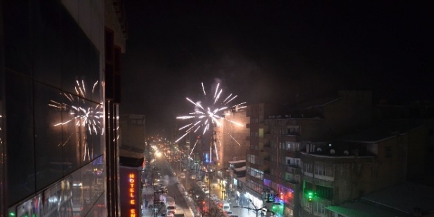 Yüksekova’da Kobani Kutlaması Gerginliği