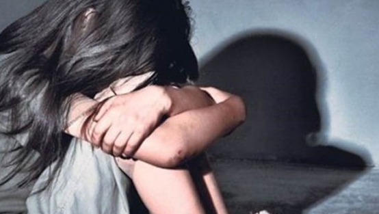 Kızlarını zorlayan babaya 9 ay hapis cezası!