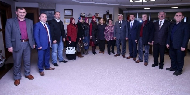 Başkan, “derneklerin Temel Amacı Eğitim Olmalı”