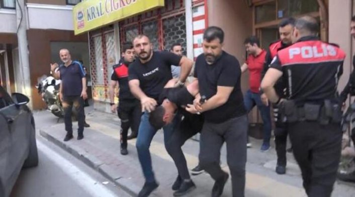 Bursa'da babası para vermeyince bıçak çekti! 'Çok üzgünüz'