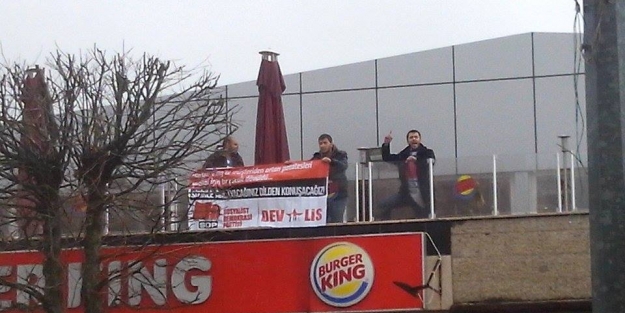 Bursa'da Burger King'i işgal ettiler!