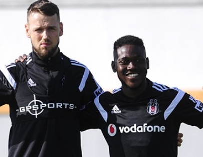 Opera ve Milosevic ilk 11'de