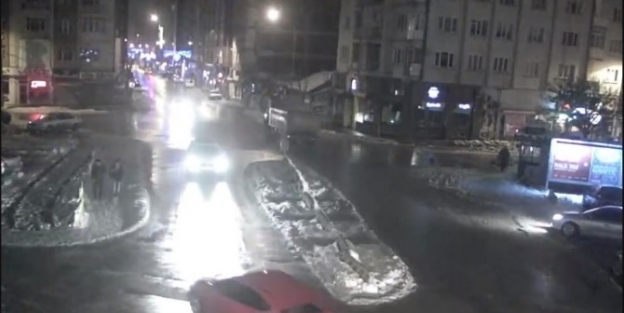 Eskişehir’de Mobesa Kameralarını Yansıyan Trafik Kazaları