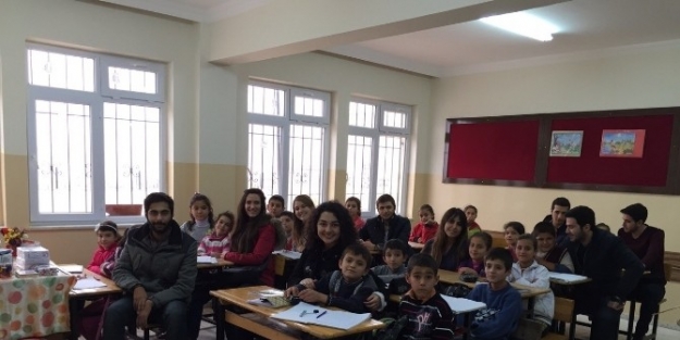 Hasan Kalyoncu Üniversitesi Minik Öğrencilere Yardım Elini Uzatıyor
