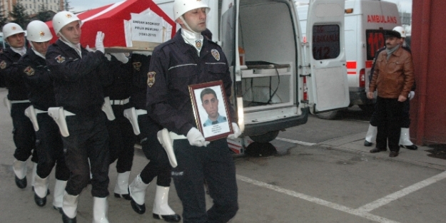 Genç polise hüzünlü veda