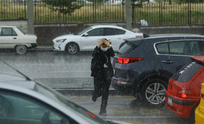 Meteoroloji'den 61 il için sağanak yağış uyarısı