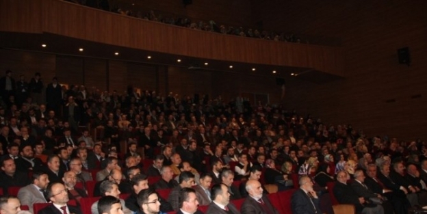 Prof. Dr. Ömer Faruk Harman Sakarya’da Konferans Verdi