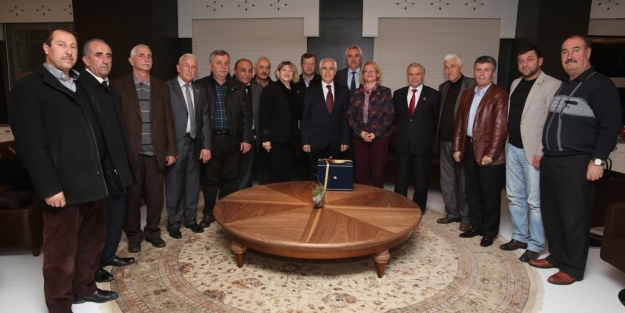 Muhtarlar Başkan Bozbey'i ziyaret etti