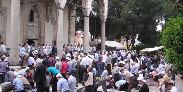 "Amaç İslam’ın ilerleyişini durdurmak"