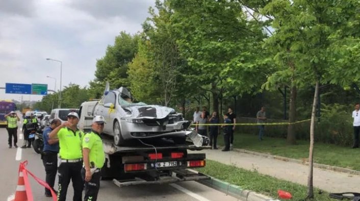 Bursa'da otomobil hurda yığınına döndü! Baba-oğul can verdi