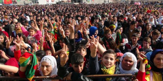 Cizre'de Öcalan'a özgürlük mitingi