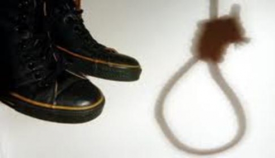 'Kötü ruh' taşıyor deyip kadını linç ettiler