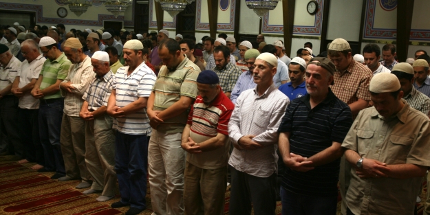 Camide hırsızlık!