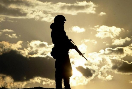 Türk askerinin görev süresi uzatıldı