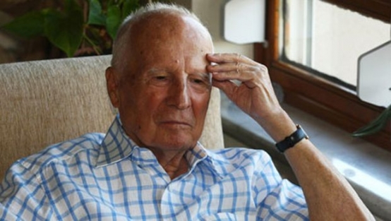 Kenan Evren'in hastalığına teşhis konuldu