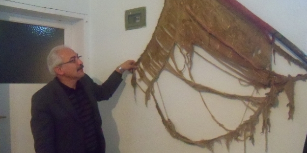 Tarihi sancak çalındı