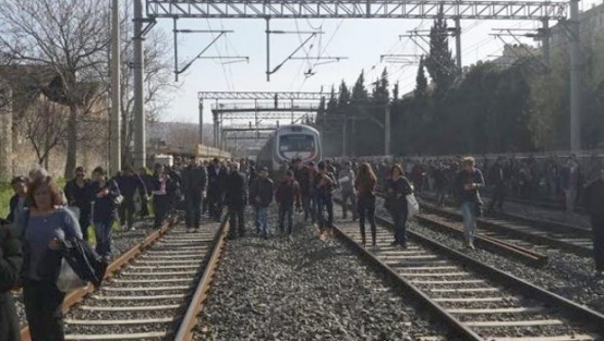 Trende önce patlama sonra yangın!