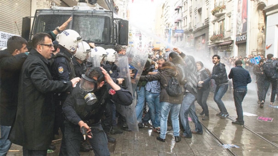 Cumhurbaşkanlığı Sarayı'na giderek eylem yapmak isteyince...