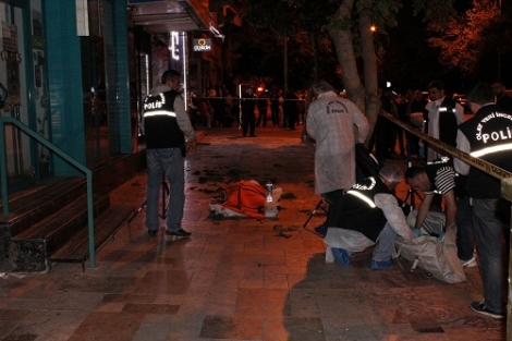 Cinnet getiren baba katliam yaptı!