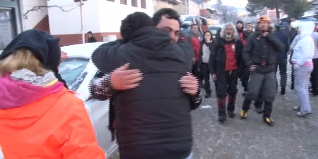 19 dağcı kurtarıldı