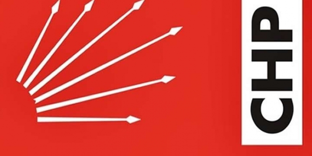 40 kişiye parti rozeti takıldı