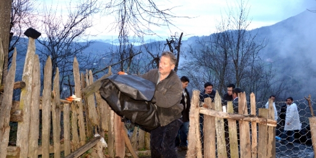 Yaşlı çift yangın kurbanı oldu!