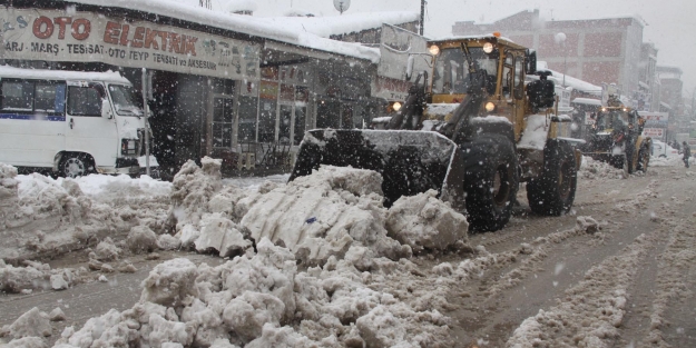 İnegöl beyaza büründü