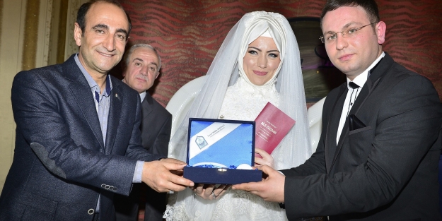 Yıldırım Belediyesi'nden Sevgililer Günü jesti