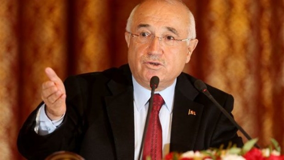 Cemil Çiçek kalp krizi geçirdi iddiası!