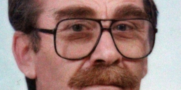 Eşinin yokluğuna dayanamadı