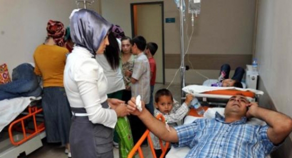 200 kişi hastanelik oldu