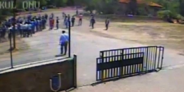 Öğretmeni öldüren dayak kamera!