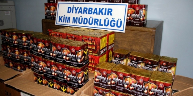 3 bin 134 adet kaçak havai fişek yakalandı!