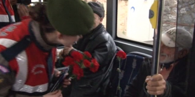 Jandarmadan Sevgililer Günü sürprizi