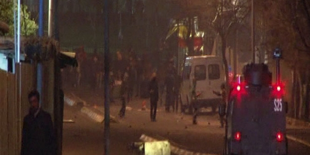 Beyoğlu'nda korsan gösteri!