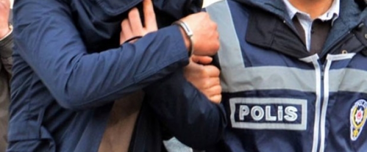 Genç kızın katilini linç etmek istediler