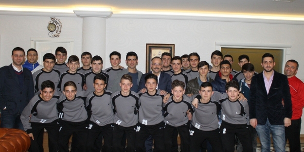 Şampiyon Gürsu Belediyespor