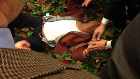 Meclis'te çekiçli saldırı