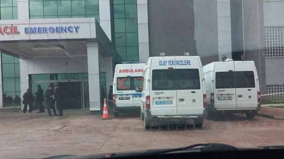 Acile gelen hastanın cebinden çıkan şok etti!