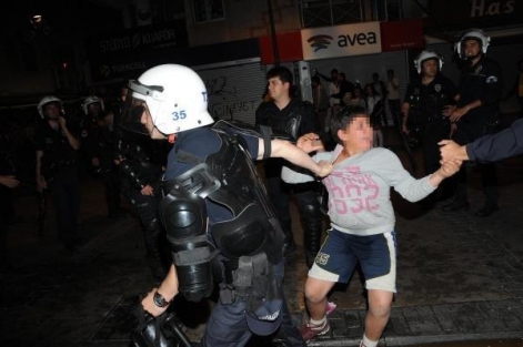 Gözaltına alınırken altını ıslatan çocukla ilgili karar çıktı!