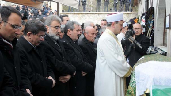 Fidan Yazıcıoğlu son yolculuğuna uğurlandı!