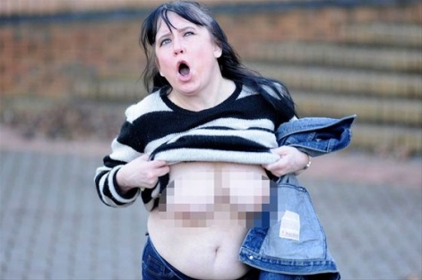 Kadın, taksiciye cinsel tacizde bulunmaktan tutuklandı