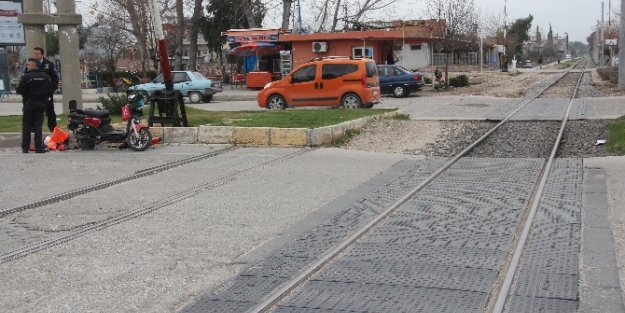 Kulaklıkla müzik dinlerken...