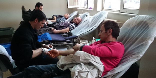 Bursalı dağcılar kan verdi